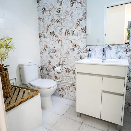 Nestor De La Torre I *