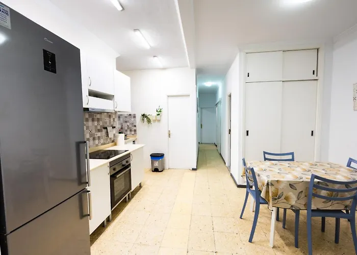 Nestor De La Torre I Apartmán